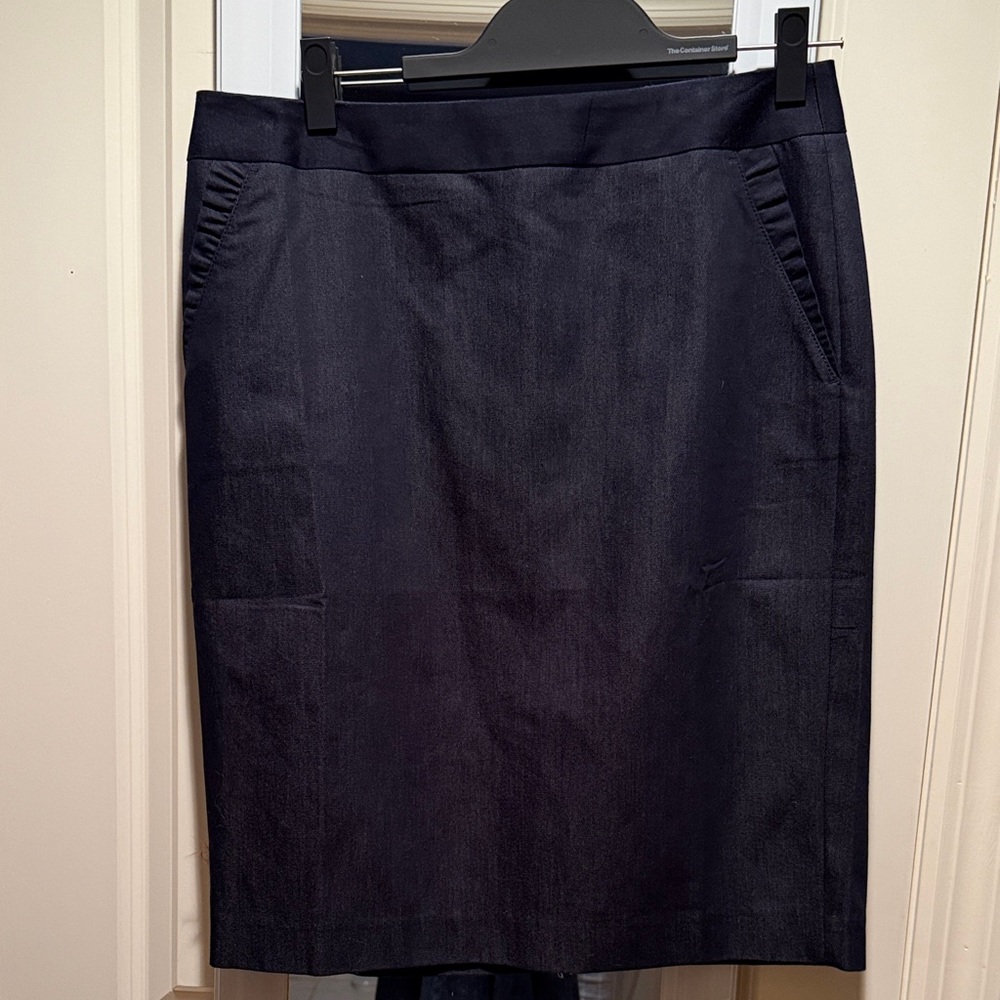 NWT Talbots Elegant Navy Pencil Skirt
